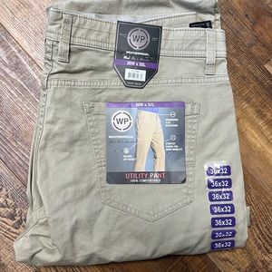 Men’s pants NWT